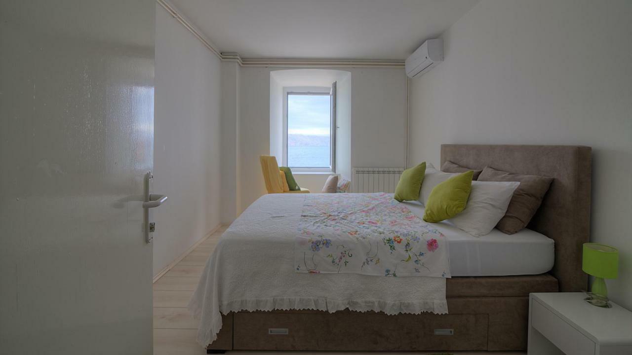 Apartments & Rooms Josephine Senj  Eksteriør bilde