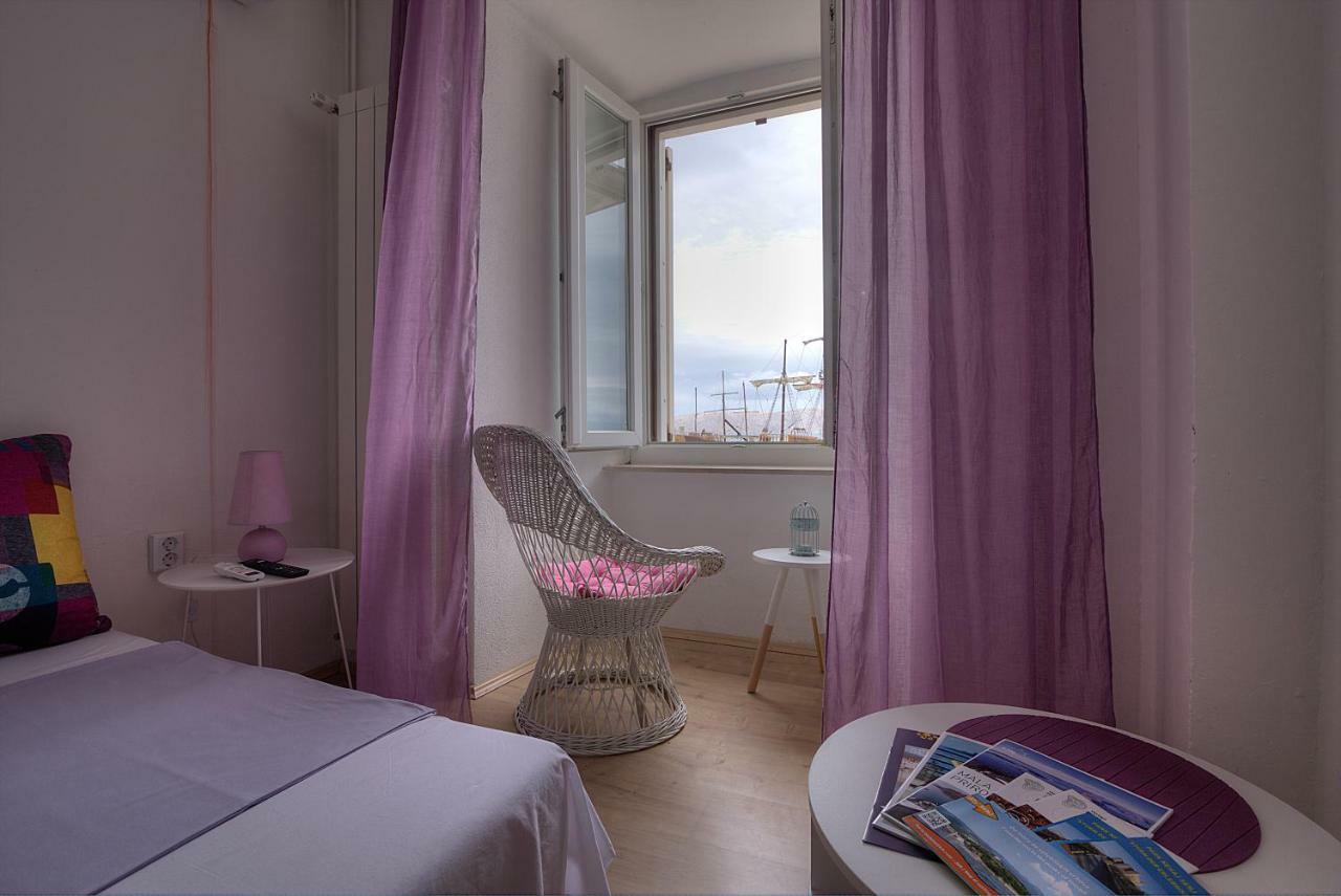 Apartments & Rooms Josephine Senj  Eksteriør bilde